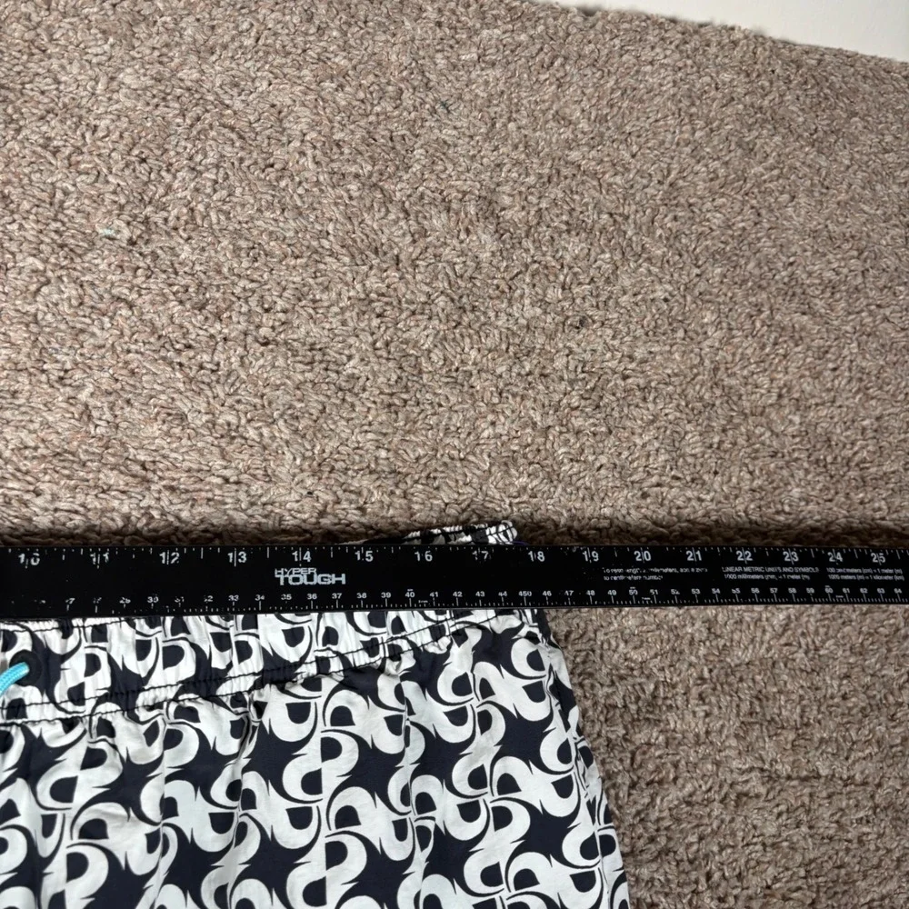 Tommy Bahama Relax Mens XL Swim Trunks Black White Geometric Wave Board Shorts - Picture 3 of 7